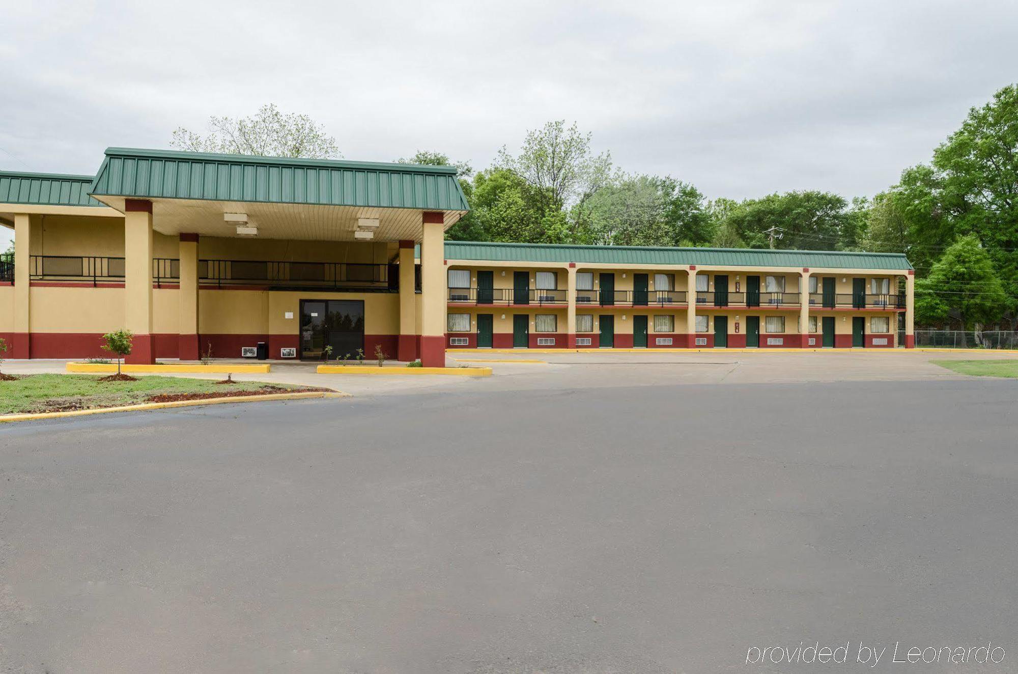 Rodeway Inn Indianola エクステリア 写真